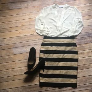 Loft pencil skirt, worn once! 0 curvy